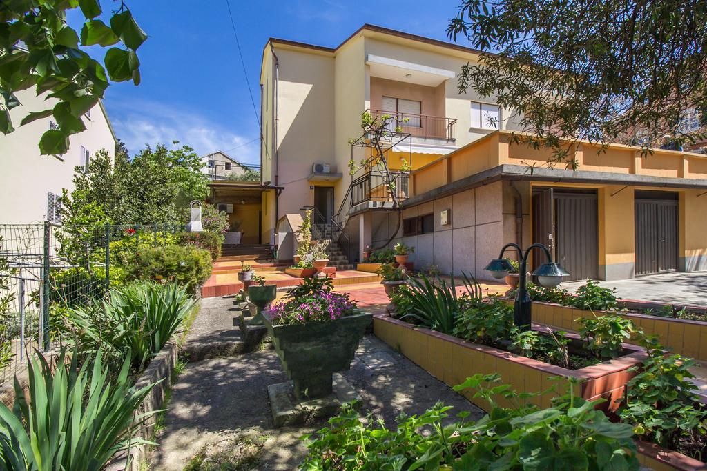 Apartment Oleander Mali Lošinj Esterno foto