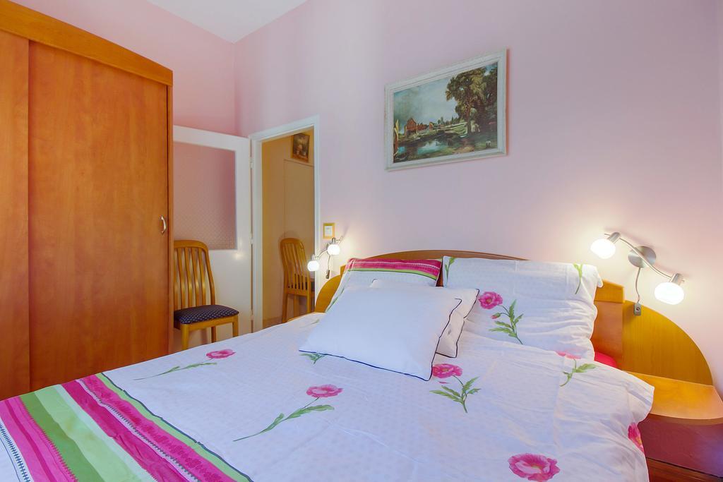 Apartment Oleander Mali Lošinj Esterno foto